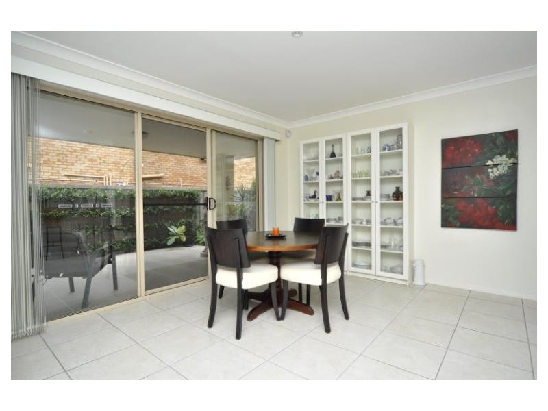 1/27 Harley Street, Labrador QLD 4215