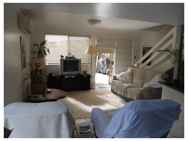 21/81 Olsen Avenue, Labrador QLD 4215