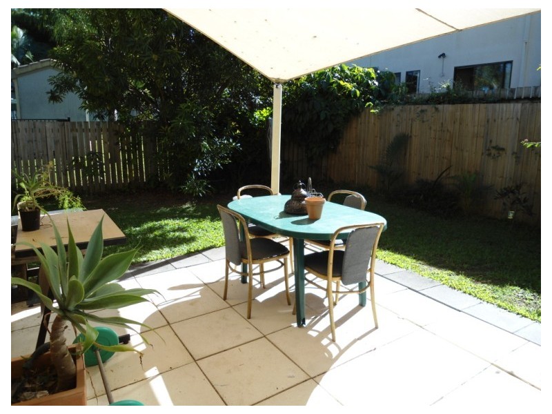 21/81 Olsen Avenue, Labrador QLD 4215