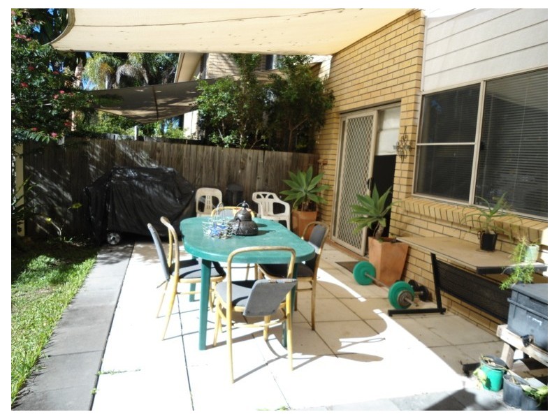 21/81 Olsen Avenue, Labrador QLD 4215