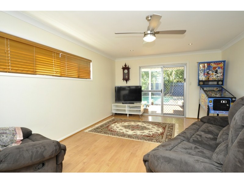 43 Iando Street, Coombabah QLD 4216