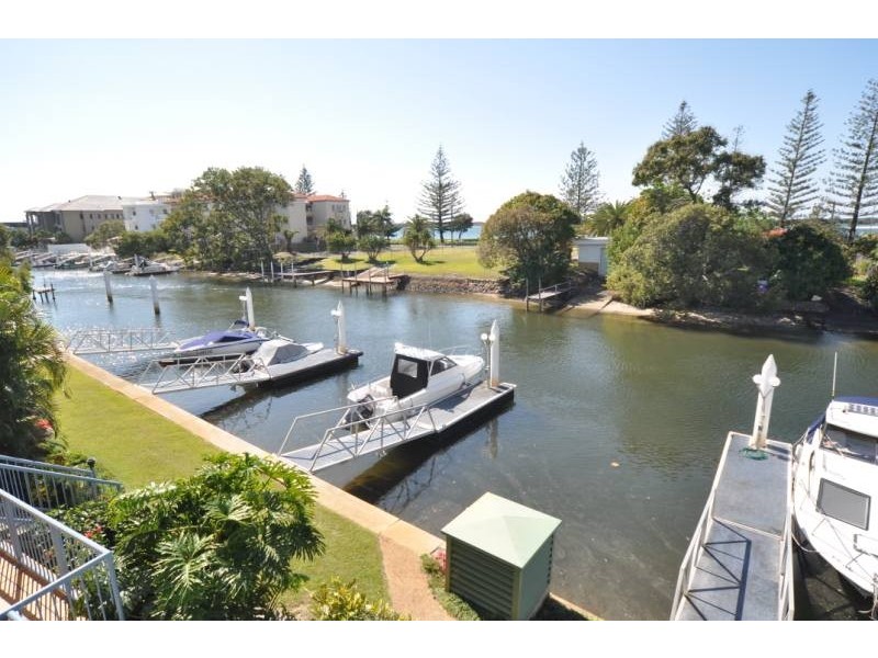 10/9 Madang Crescent, Runaway Bay QLD 4216