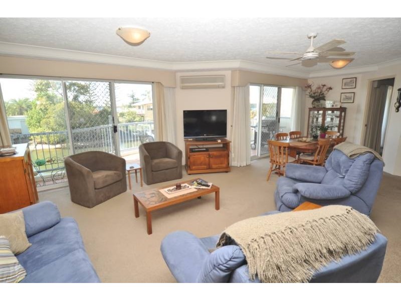 10/9 Madang Crescent, Runaway Bay QLD 4216
