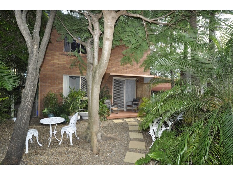 3 Esplanade West, Paradise Point QLD 4216