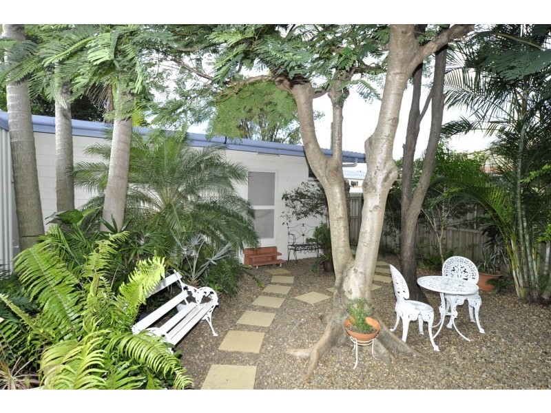 3 Esplanade West, Paradise Point QLD 4216
