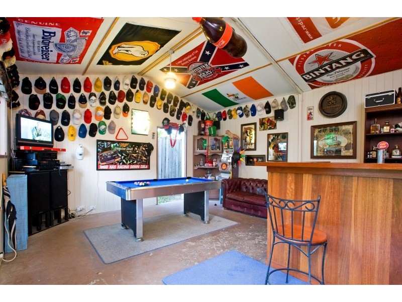 495 Pine Ridge Road, Runaway Bay QLD 4216