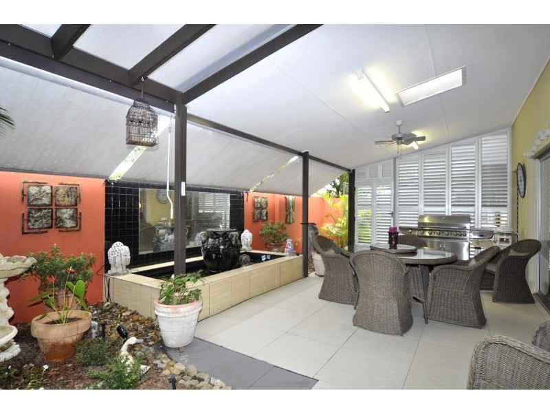 8/411 Oxley Drive, Runaway Bay QLD 4216