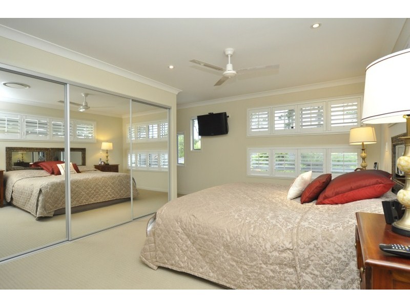 8/411 Oxley Drive, Runaway Bay QLD 4216