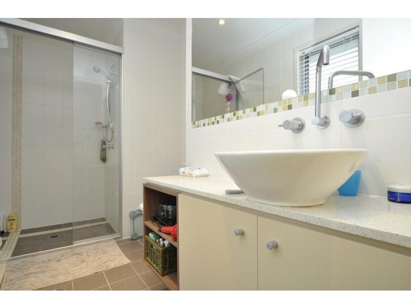 8/411 Oxley Drive, Runaway Bay QLD 4216