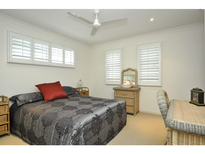 8/411 Oxley Drive, Runaway Bay QLD 4216