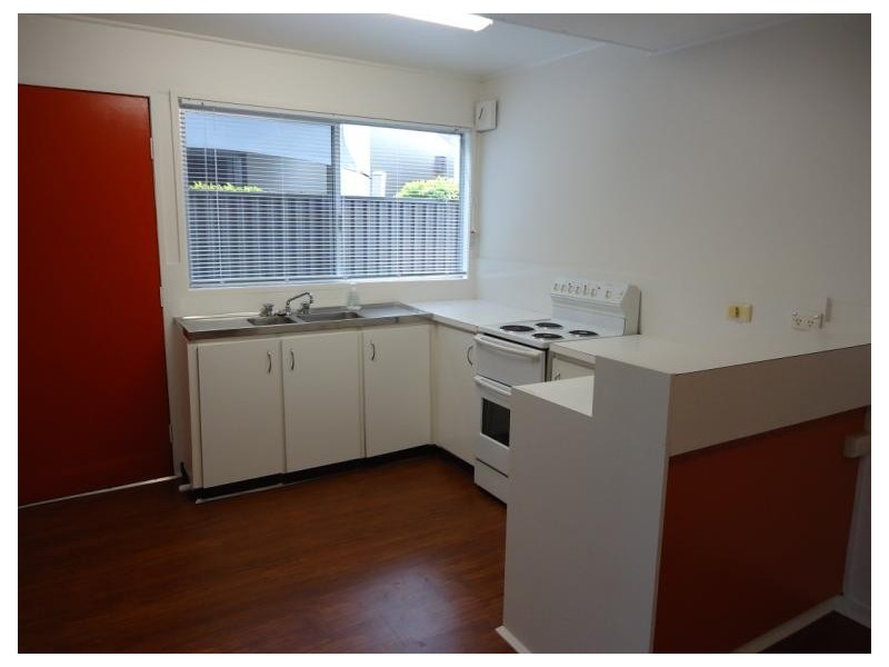 1/24 Gordon Street, Labrador QLD 4215