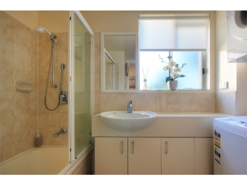 19/22 Jennifer Avenue, Runaway Bay QLD 4216