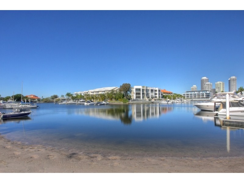 19/22 Jennifer Avenue, Runaway Bay QLD 4216