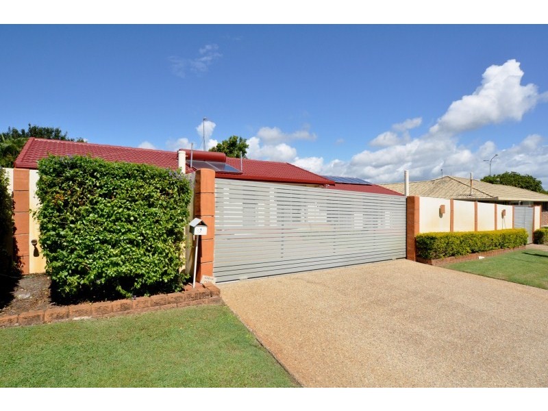36 Sunbird Avenue, Paradise Point QLD 4216