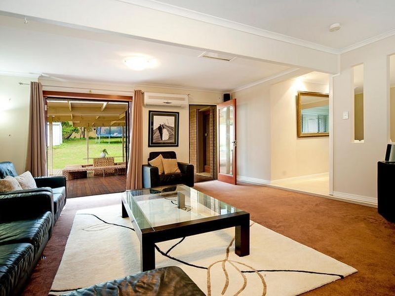 6 Jesmond Road, Helensvale QLD 4212