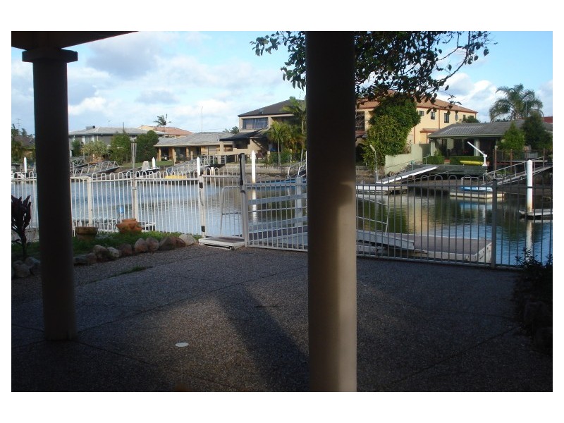 8 Annoula Avenue, Biggera Waters QLD 4216