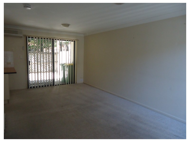 10/37 Harley Street, Labrador QLD 4215