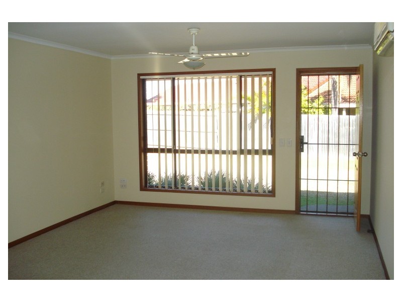 2/13 Jean Street, Labrador QLD 4215