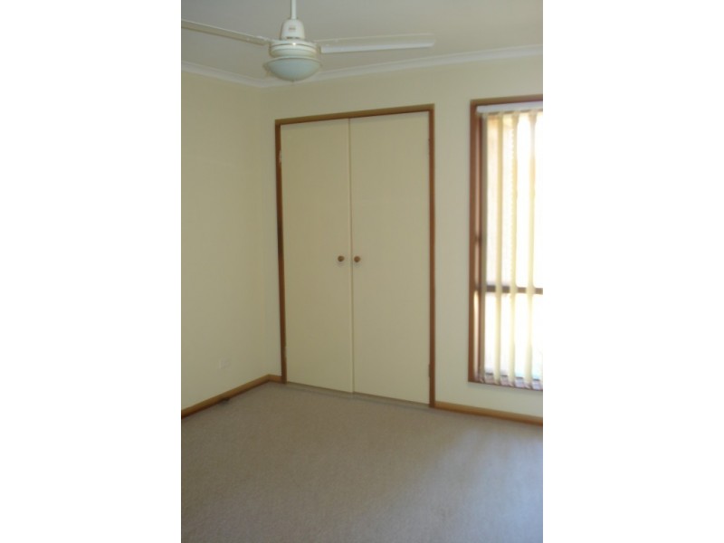 2/13 Jean Street, Labrador QLD 4215