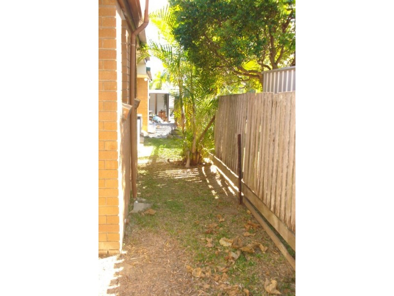 2/13 Jean Street, Labrador QLD 4215