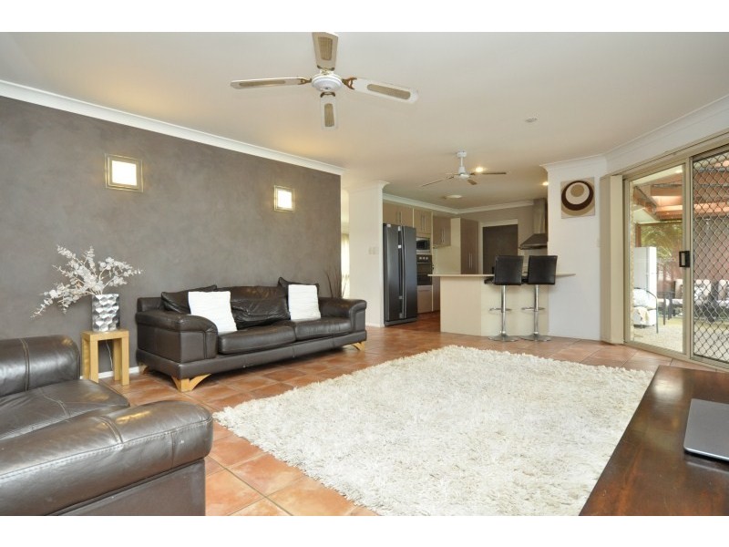 41 Howland Circuit, Pacific Pines QLD 4211