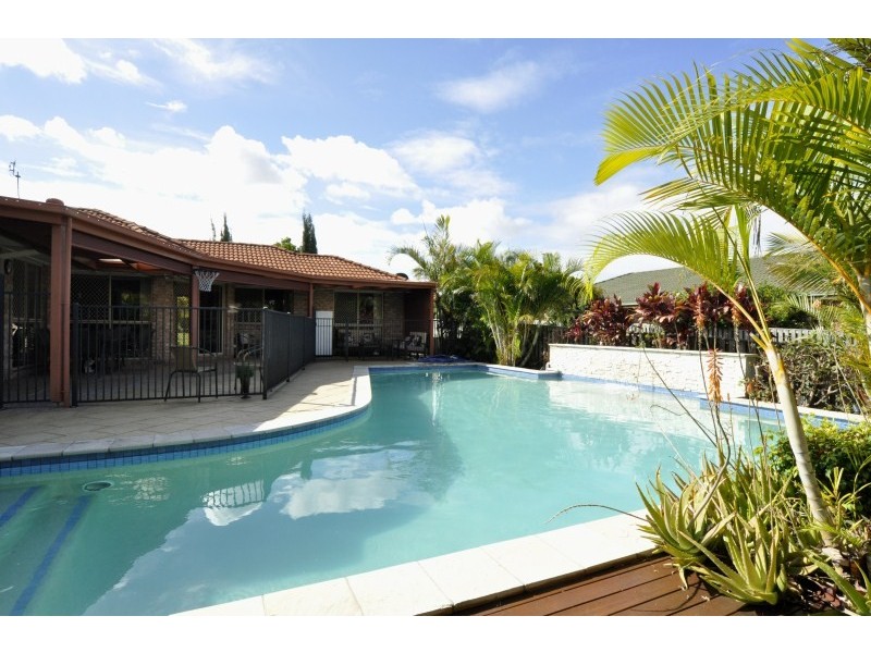 41 Howland Circuit, Pacific Pines QLD 4211