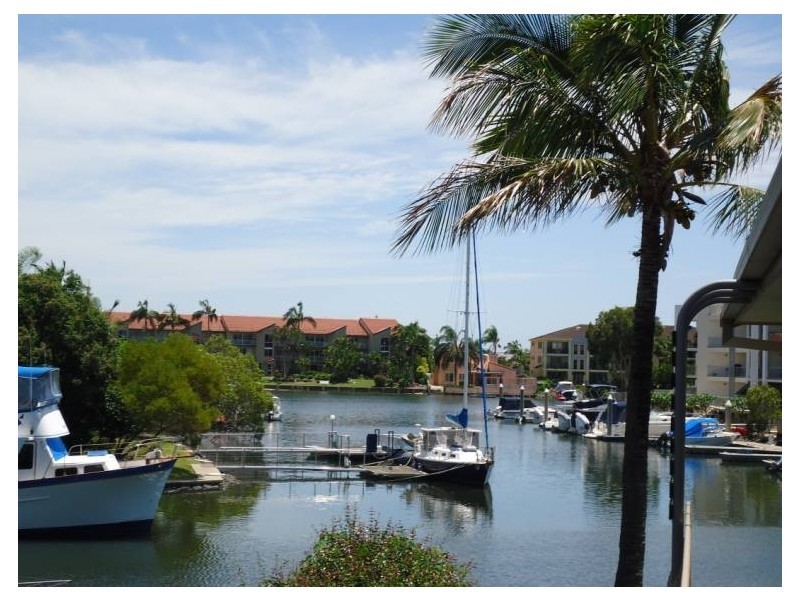 3/39 Madang Crescent, Runaway Bay QLD 4216