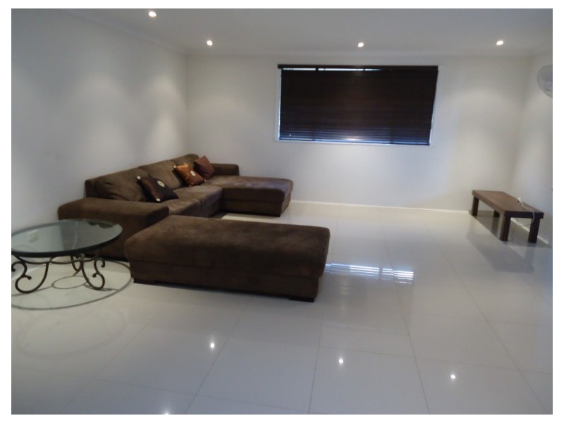 3/39 Madang Crescent, Runaway Bay QLD 4216