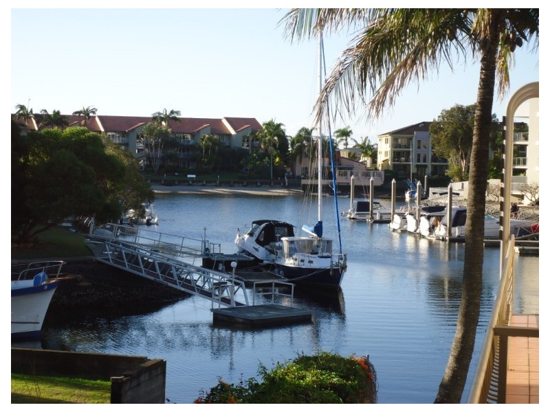 3/39 Madang Crescent, Runaway Bay QLD 4216