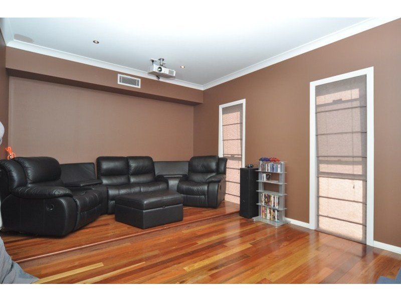 51 Rushcutter Avenue, Oxenford QLD 4210