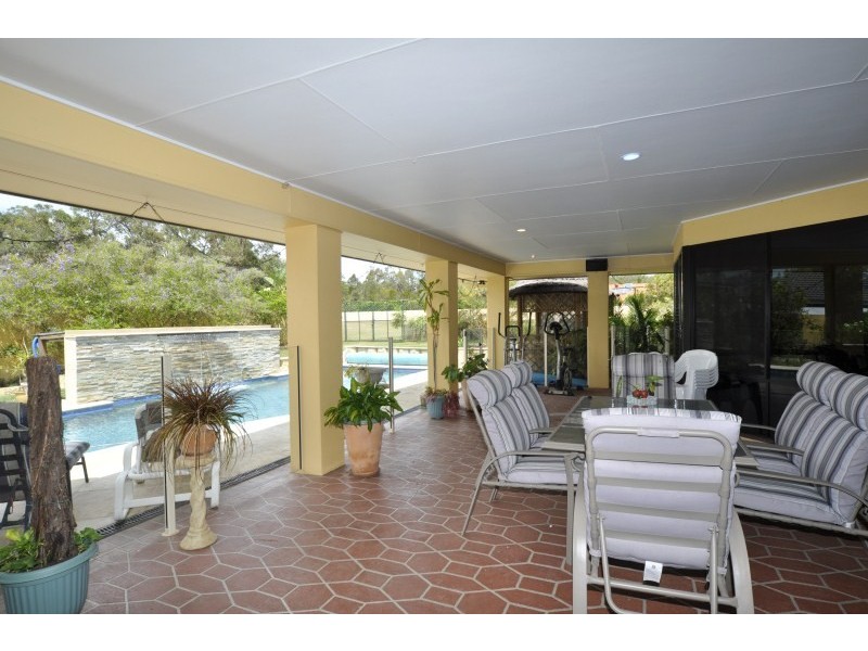 59 Arun Drive, Arundel QLD 4214