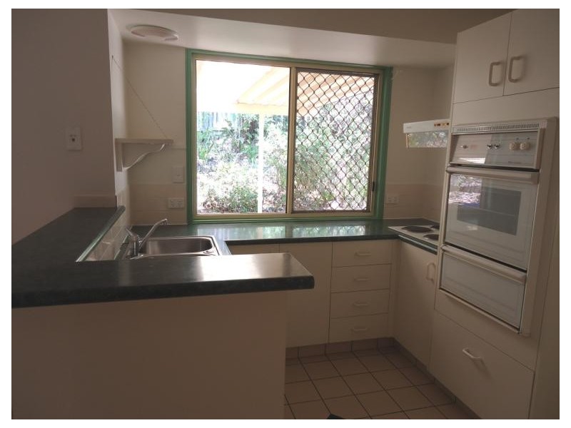 11/482 Pine Ridge Road, Coombabah QLD 4216