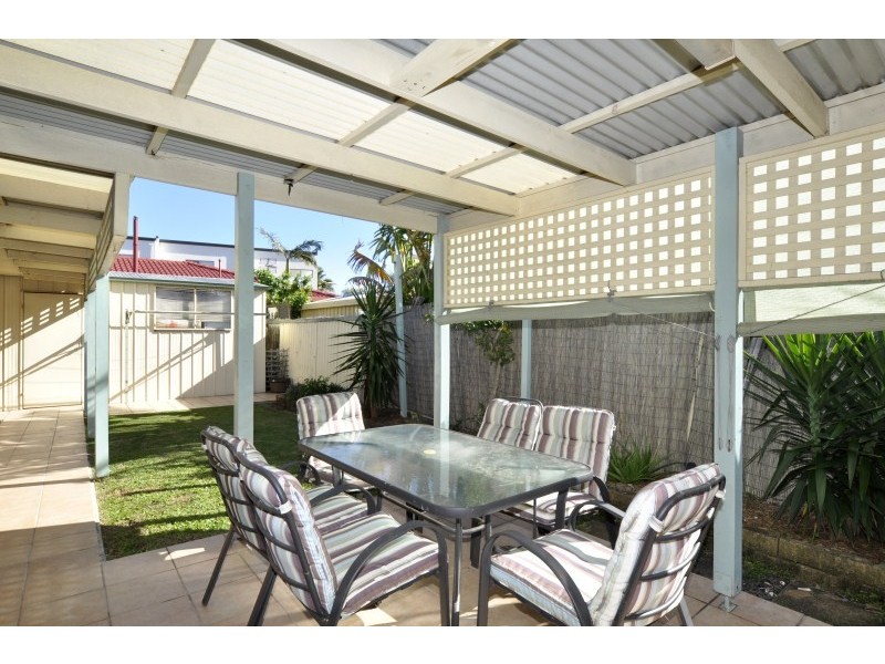 2/23 Margaroola Avenue, Biggera Waters QLD 4216