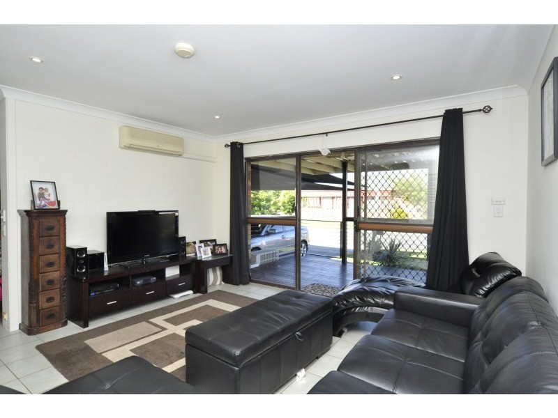 2/23 Margaroola Avenue, Biggera Waters QLD 4216