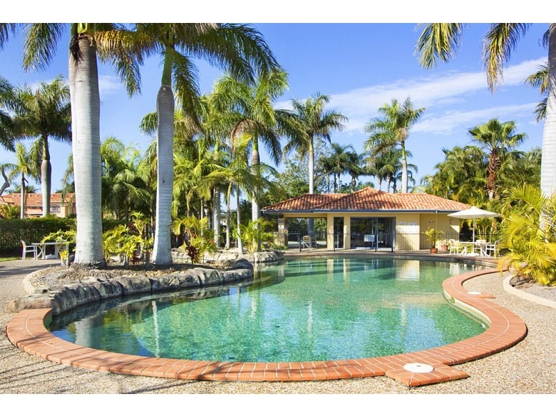 66/76 Bayview Street, Runaway Bay QLD 4216