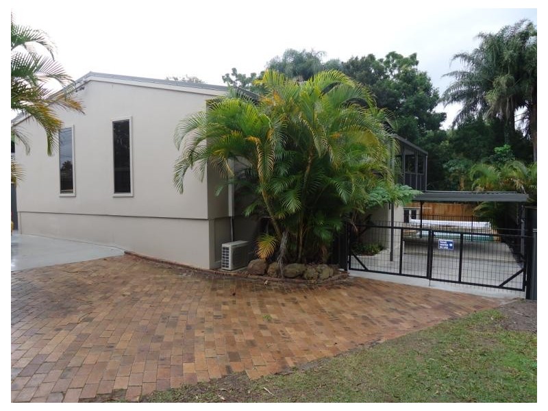 13 Babirra Street, Hope Island QLD 4212