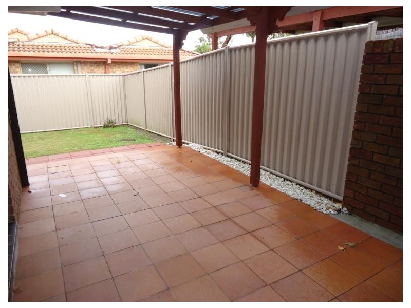 2/122 Oxley Drive, Paradise Point QLD 4216