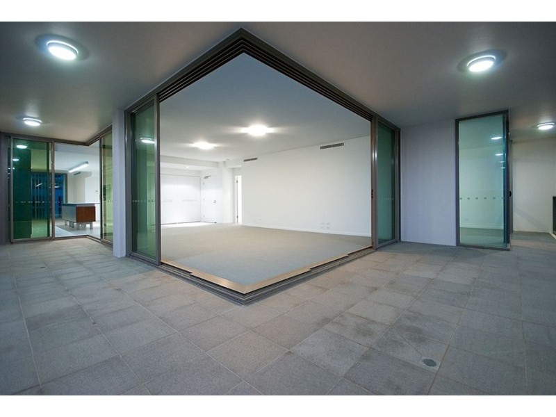 29506 Ephraim Island, Paradise Point QLD 4216