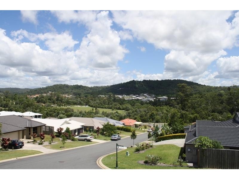 2/1 Kaplan Street, Oxenford QLD 4210