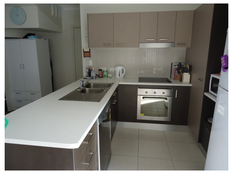 2/1 Kaplan Street, Oxenford QLD 4210