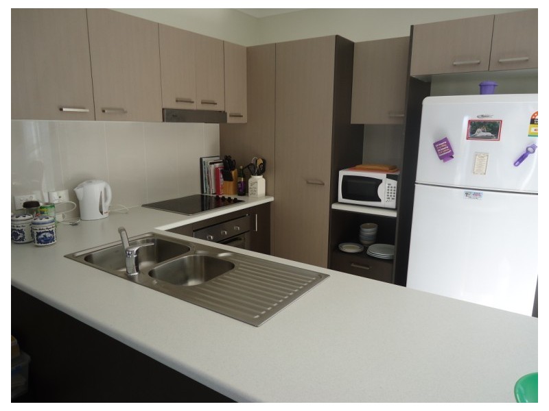 2/1 Kaplan Street, Oxenford QLD 4210