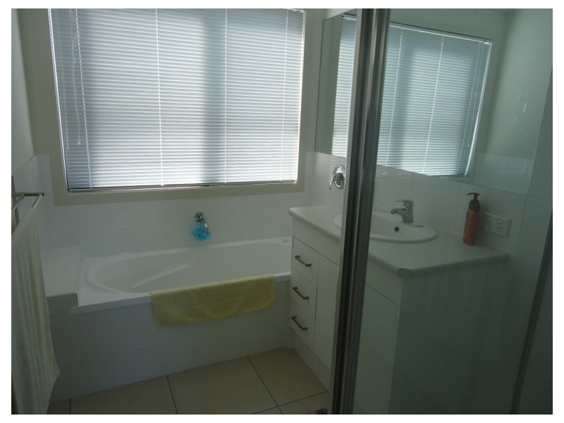 2/1 Kaplan Street, Oxenford QLD 4210