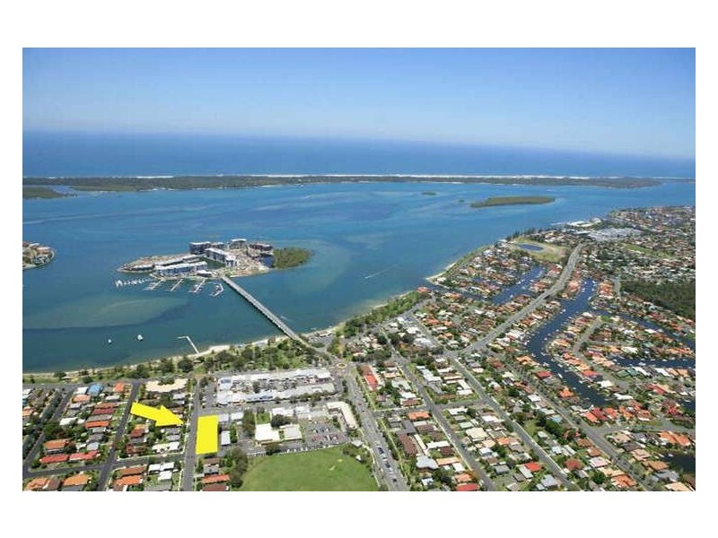 1/14 Bruce Avenue, Paradise Point QLD 4216