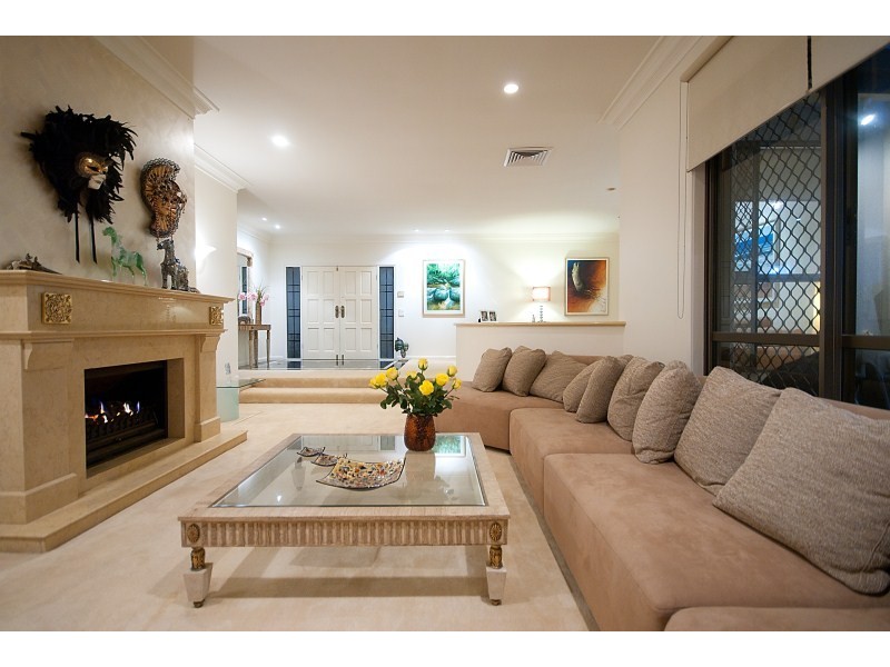 20 Kavieng Crescent, Runaway Bay QLD 4216