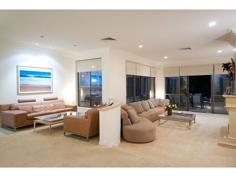 20 Kavieng Crescent, Runaway Bay QLD 4216