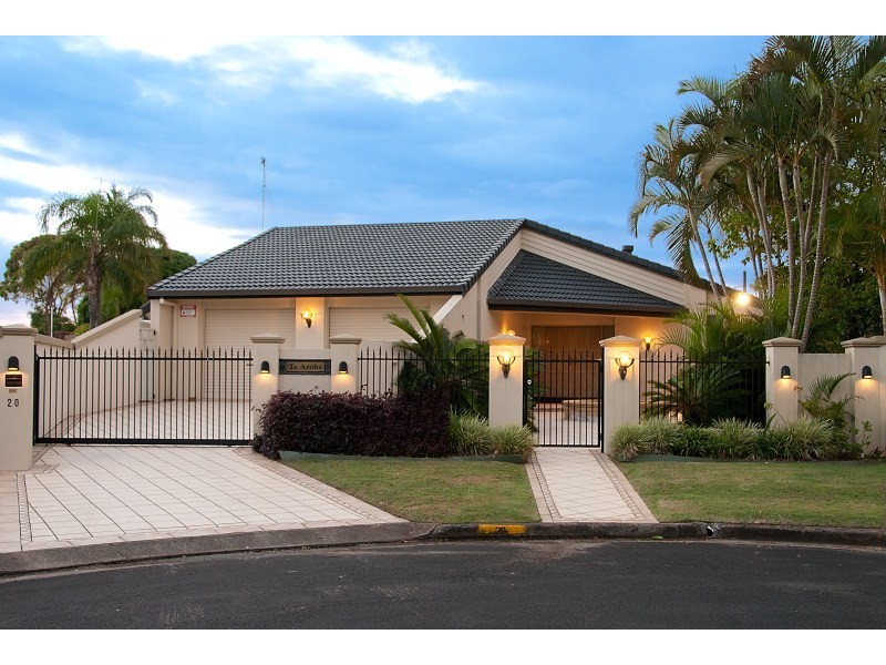 20 Kavieng Crescent, Runaway Bay QLD 4216
