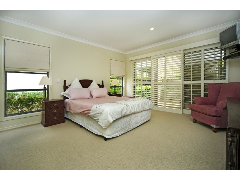 39 Lee Anne Crescent, Helensvale QLD 4212