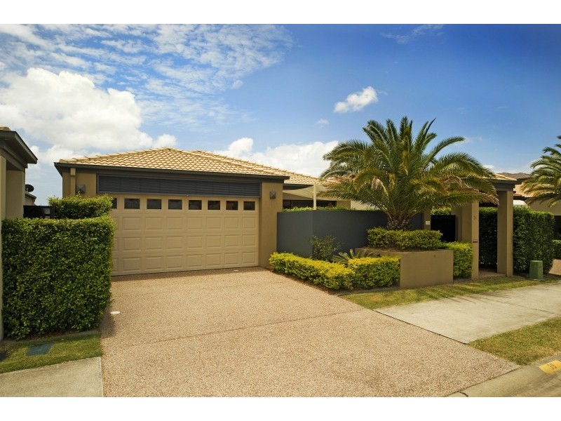 39 Lee Anne Crescent, Helensvale QLD 4212