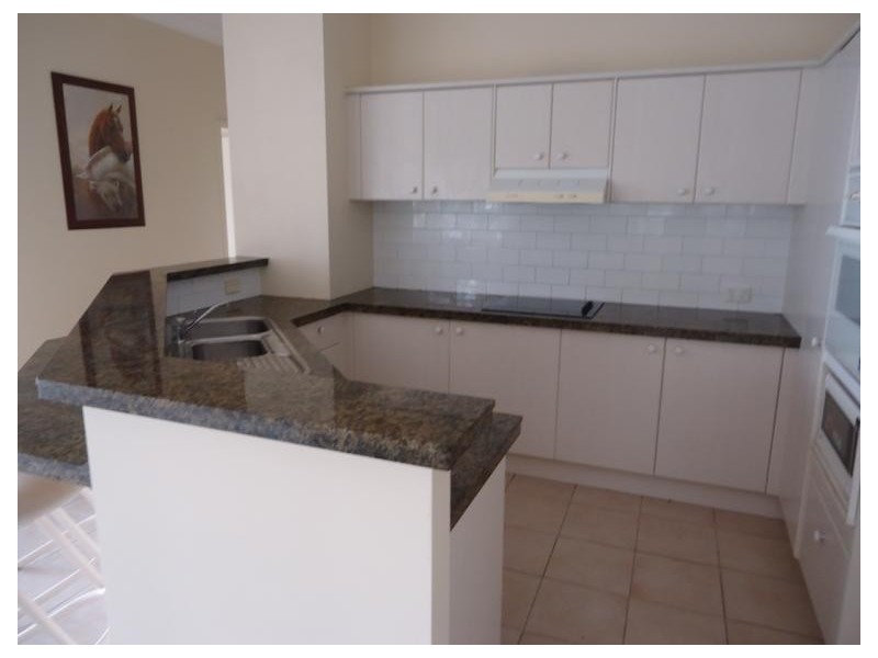 11/522 Marine Parade, Biggera Waters QLD 4216