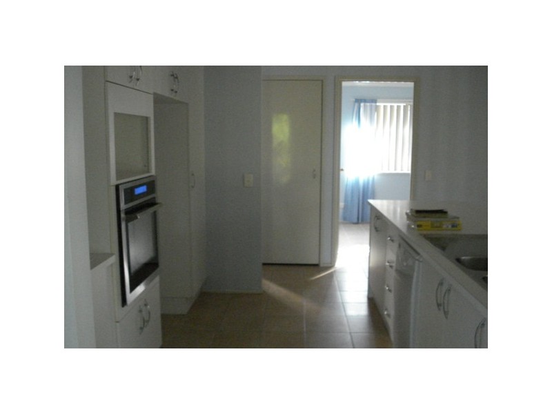 9 Monroe Court, Oxenford QLD 4210